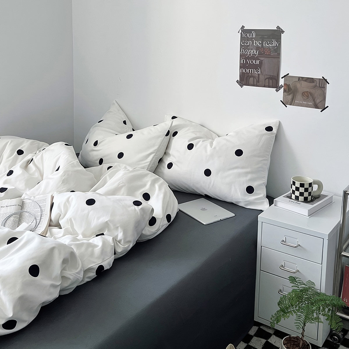 Polka dot bedding scene 4